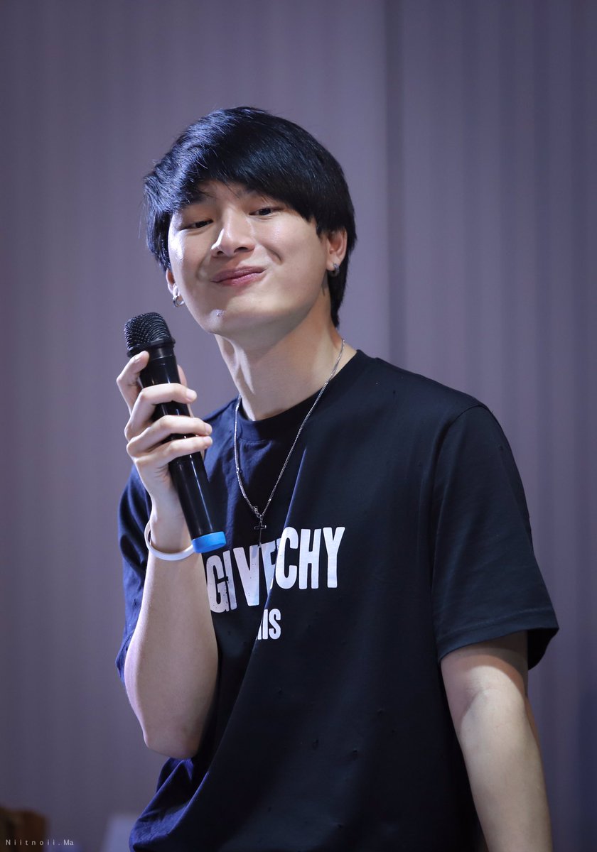 niitnoii's tweet image. น่ารักตัวเท่าโลก 
@kristtps 
#KristPerawat 
#ย