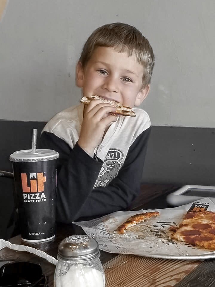 Litpizza's tweet photo. Pure Bliss : ✅❤️🍕 https://t.co/2qMm603m6U