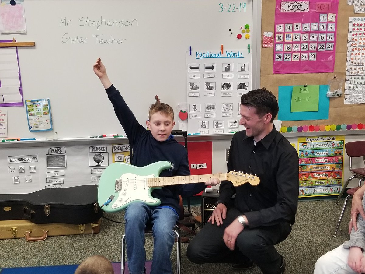 PLEHappyHornets's tweet photo. Career Day was so much fun! Thanks to all the volunteers that helped my students start thinking about their futures! @PineLevelES
#PLECareerDay 
#whenIgrowup https://t.co/kcGOOJMtag