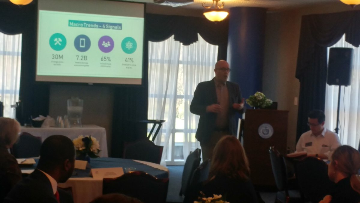 charles032575's tweet photo. Honored to be hosting a Career Services Roundtable here at Tennessee State University #NACERT https://t.co/flMnODsmUj