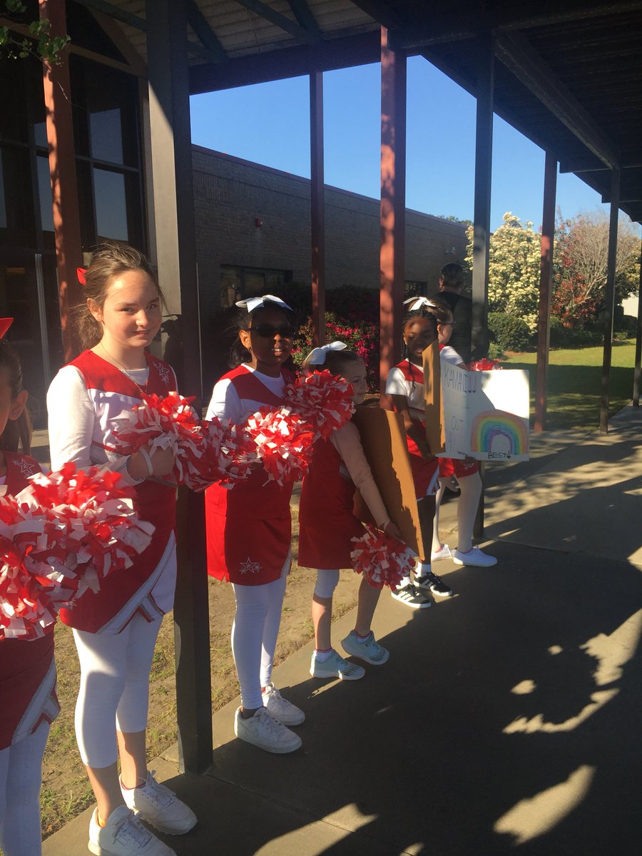 jgrady_jme's tweet photo. The JME Spirit Squad did a fabulous job this morning in our send off parade for the Math Fest team! Coach @kstewartJME and I are so proud of these sweet girls! https://t.co/kZ4OE8L02r