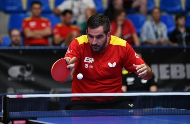 anderbarri's tweet photo. #tenismesa 🏓 #ITTFChallenge #SpanishOpen19 1ª ronda ♂️
❌Qiyao Han vs Weber 🇨🇭2-4
✅@JesusCantero82 vs Yang (Taipei) 4-2 Prox. rival: Hippler 🇩🇪
❌Guillermo Martínez (@El_lokety) vs Madrid 🇲🇽1-4
✅@cmachadotm vs Devos 🇧🇪 4-3 Prox. rival: Cifuentes 🇦🇷
#TeamESP https://t.co/ZPlb6cuYm1