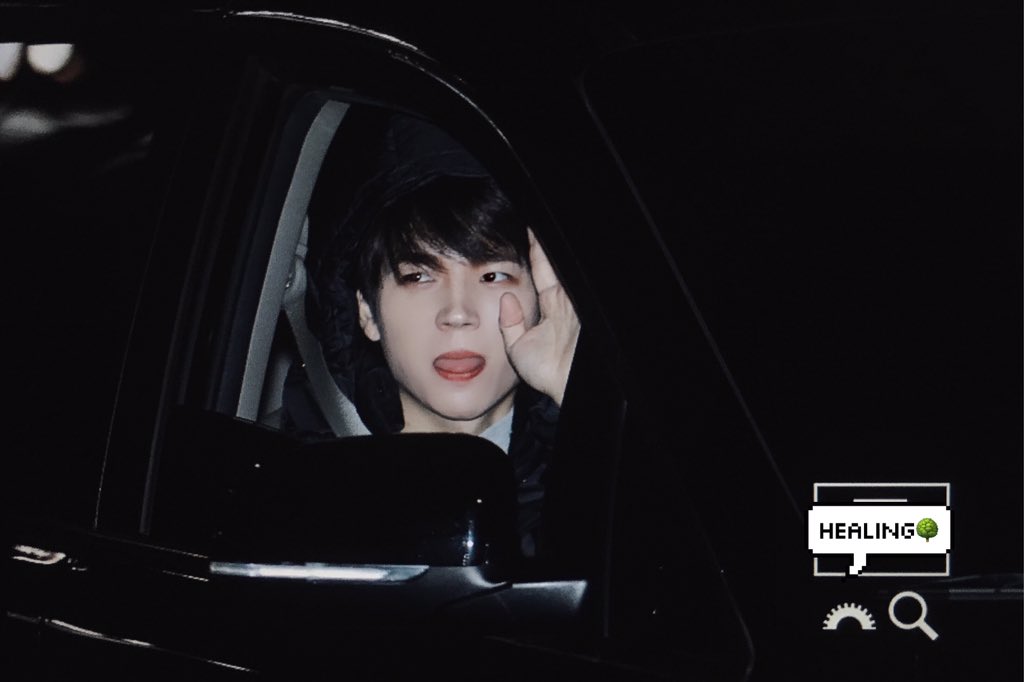 NwhHealing's tweet photo. #남우현 #우현 #Namwoohyun 190322 그날들 뮤지컬 퇴근 
오늘 너~~~~~~무 멋있다😍😍😍 https://t.co/4IVglYTElz