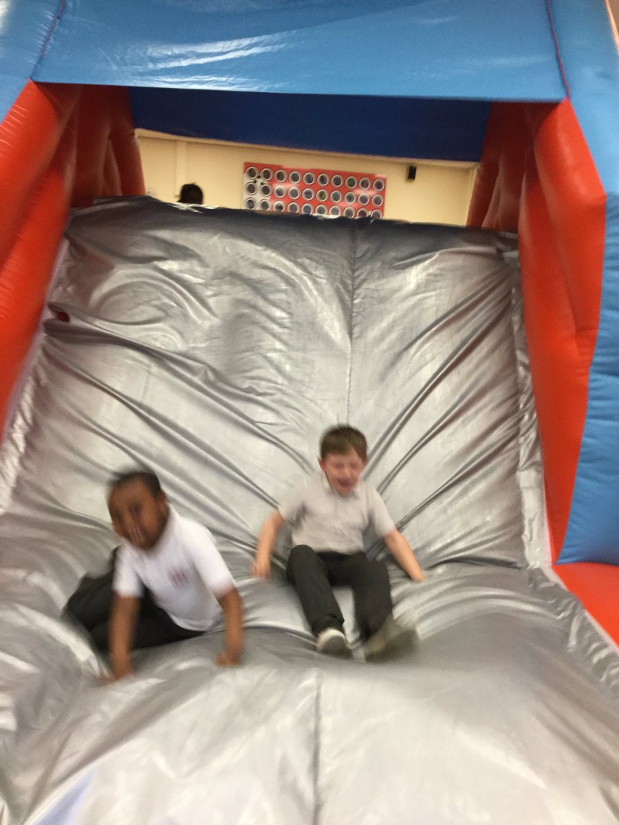 GaskellPrimary's tweet photo. Class 2 having a fabulous time on the inflatables! Well done for your 100% attendance! #100%attendance #fundaplay https://t.co/1tSTbbX2VW