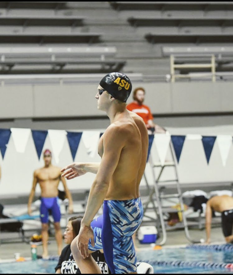 HousetheMouse's tweet image. Round 2: Fight! 🥊 😈 

#ProjectNat #ZeroDarkG