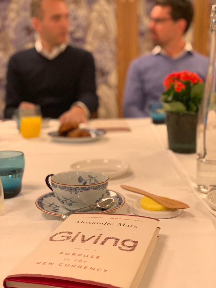 alexandremars's tweet photo. Inspiring exchange this morning with tech entrepreneurs &amp; investors in #London on how to make sure sharing and giving are part of their companies’ culture. 

#PurposeIsTheNewCurrency #FrenchConnect #BookTour #GivingBook https://t.co/oM9exXl7c8