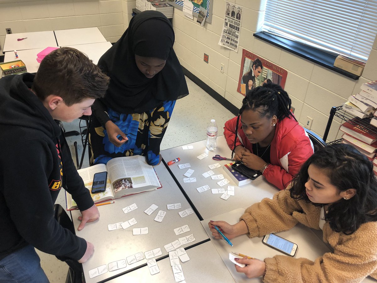 somdprattas's tweet image. 2B working hard on this Friday morning collaborating on their WWII dominos task. #makingconnection #justifyingtheirdecisions #avoidingthecamera #48daysbeforethebigexam #getexcited