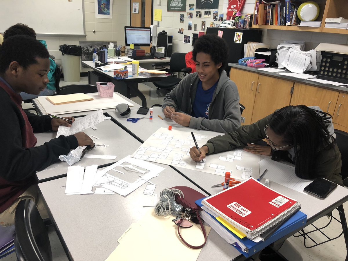 somdprattas's tweet image. 2B working hard on this Friday morning collaborating on their WWII dominos task. #makingconnection #justifyingtheirdecisions #avoidingthecamera #48daysbeforethebigexam #getexcited