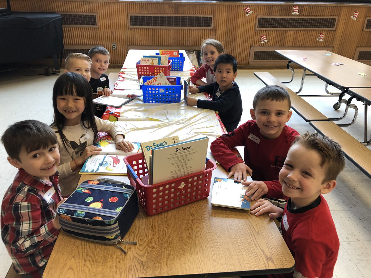DschneiderBUFSD's tweet photo. CBS writers in action. #WeAreBethpage @BethpageUFSD @CeccoliBUFSD @MspenceBUFSD @mrsbarnett98 https://t.co/hov04ESP55