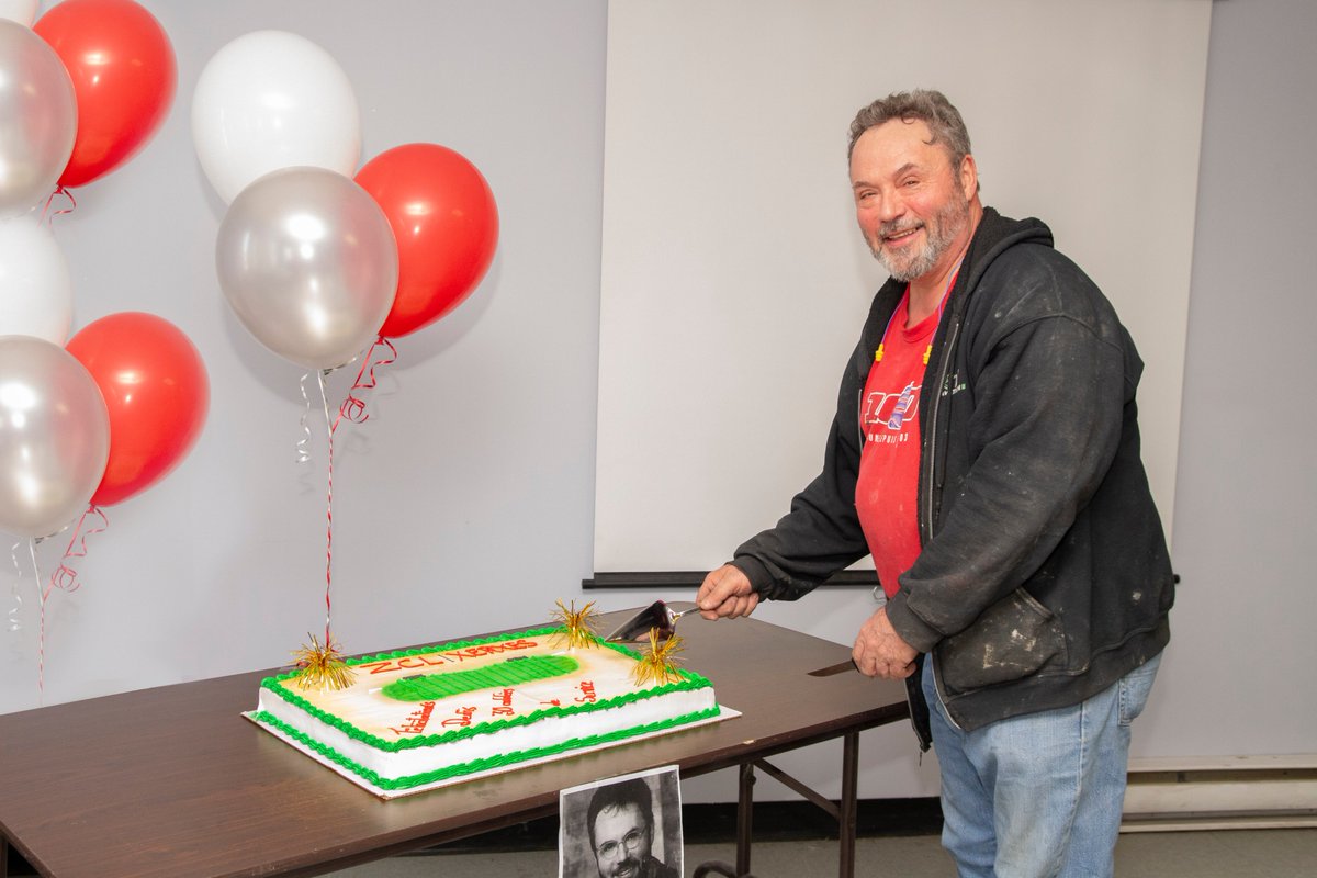 ZCLXerxes's tweet photo. This week, we celebrated an engaged, dedicated and loyal employee who has worked with us in various roles for 30 years, first in Edmonton, AB, then Drummondville, QC. Thank you, Denis, for your contributions! https://t.co/1EZwTmWSrx