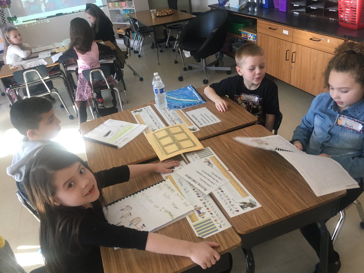 Central 1st Grade tweet media