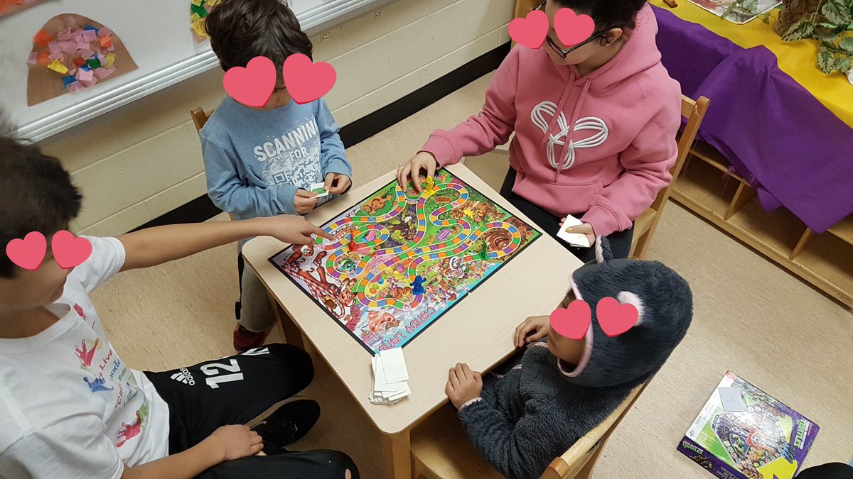 strk_ss's tweet photo. Learning how to play new games with our buddies! #turntaking #gr7leaders #rolemodels #math #socialskills #kindergarten https://t.co/uQDfWeEQ10