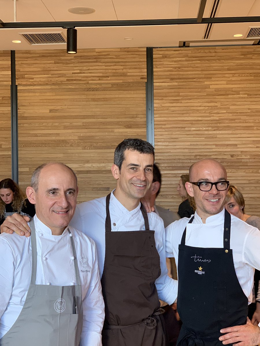 BlogHedonista's tweet photo. #helado de #chocolate blanco y #topinambur de los chefs @elcordobesss de @ameliarestauran @minarestaurant y #restaurantezarate y @Miramar_P_Perez #mateucasañas de @CompartirCDQ y #marcgascons de @ElsTinars con #manzanadegirona en #decostaacosta la #costabrava viaja a #euskadi https://t.co/Ldyq6ZkViq