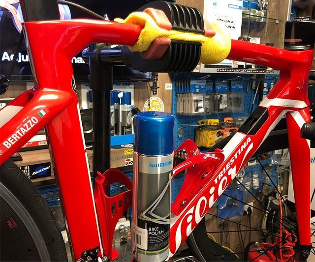 Bisikletcom's tweet photo. Shimano Polish ile İlk günkü gibi. #shimanopolish #nofilter #cycle #bisikletcom #shimanoservicecenter #shimanoturkiye #wiliercento10air #wilierbikes #wilierturkiye https://t.co/QcuhzvGeeL