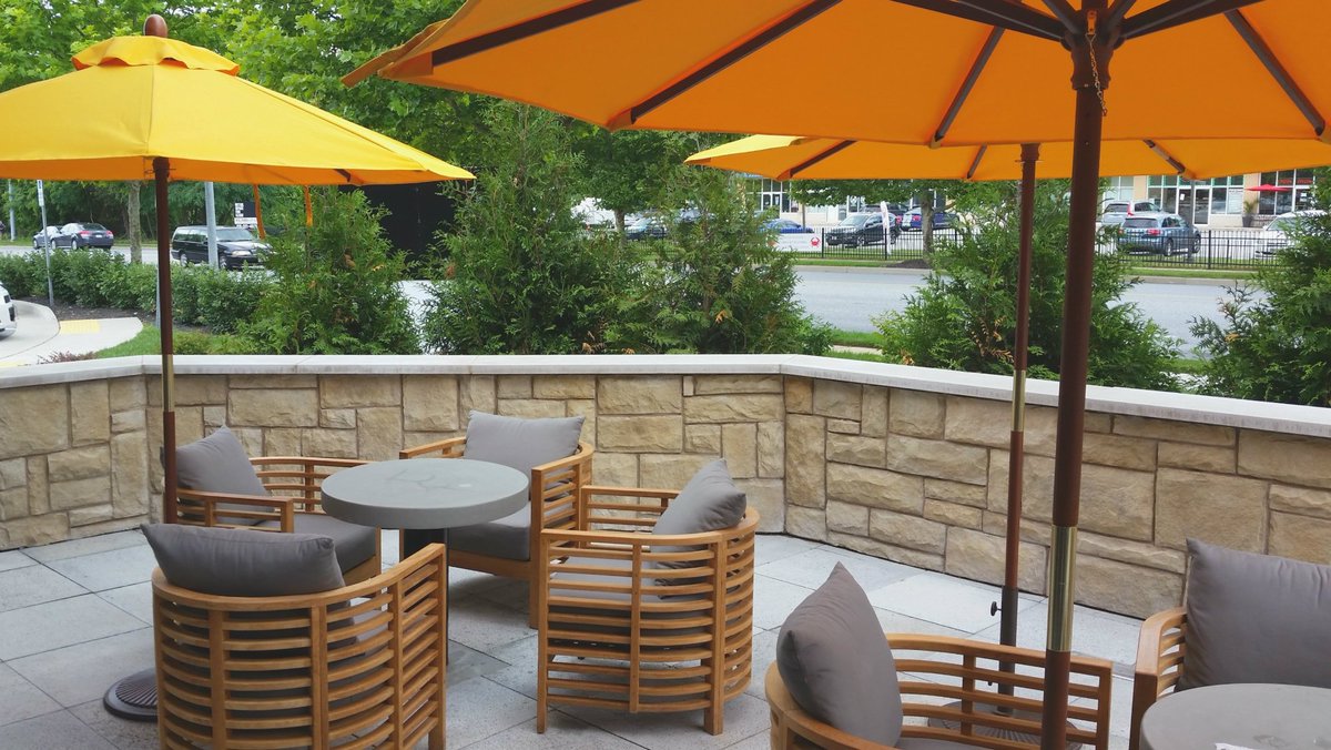 stanfordkitchen's tweet photo. Ahhh, spring is here! 🌸Cheers to the warmer weather heading our way by having dinner and drinks on our patio. #spring #owingsmills https://t.co/s0mzFAintF