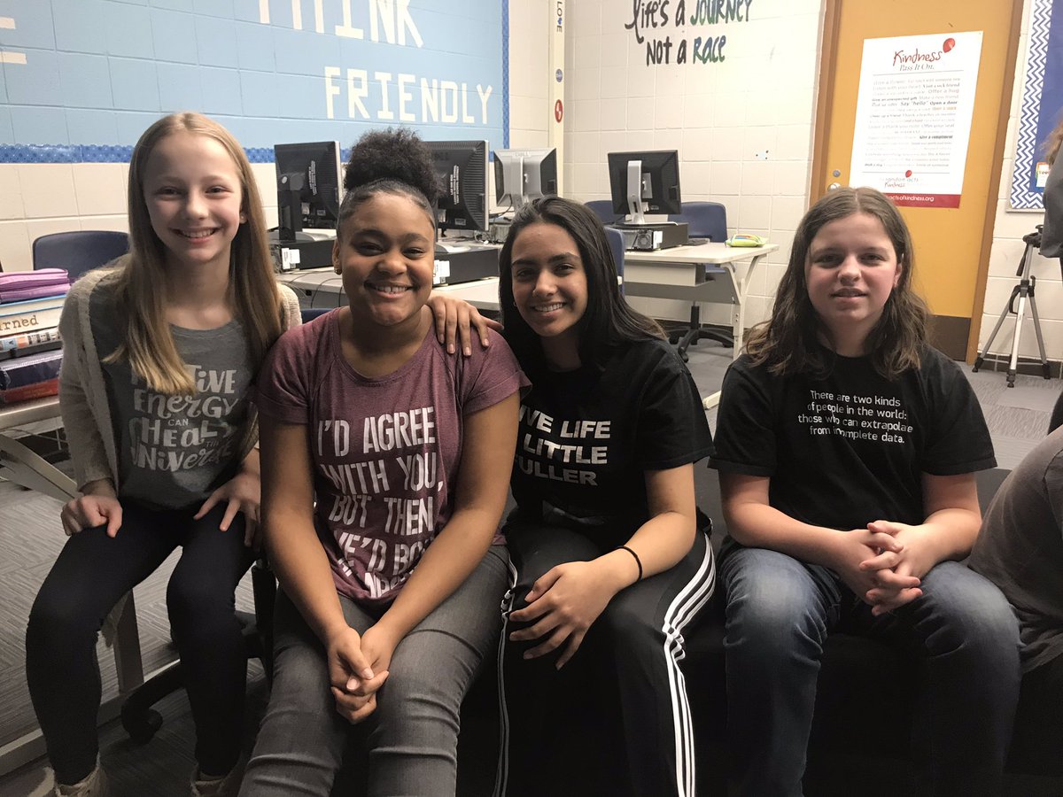 SDziwanowski's tweet photo. March is Reading Month @LarsonMS 📚Wear a readable shirt and STOP, DROP, & READ! You got it Larson! #LarsonReads https://t.co/UUWUEzlhH7