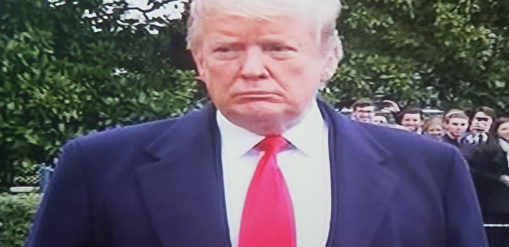 steventeaster's tweet photo. ball-less=no balls! #PRESIDENTtrump a wind bag goes on .@FoxNews
#whiteRing
#rightRing #talkradio to bash .@CNN #JohnMcCain .@am870theanswer total trash #scum https://t.co/heb6pGg2Ed