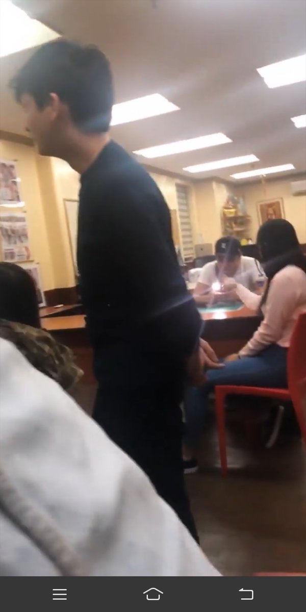 nhilabalos's tweet photo. Gians ig update. mgkasama sila oh. kausap ni sir mark c kaokao.
#LabanKAOSETH https://t.co/azB8wBd13M
