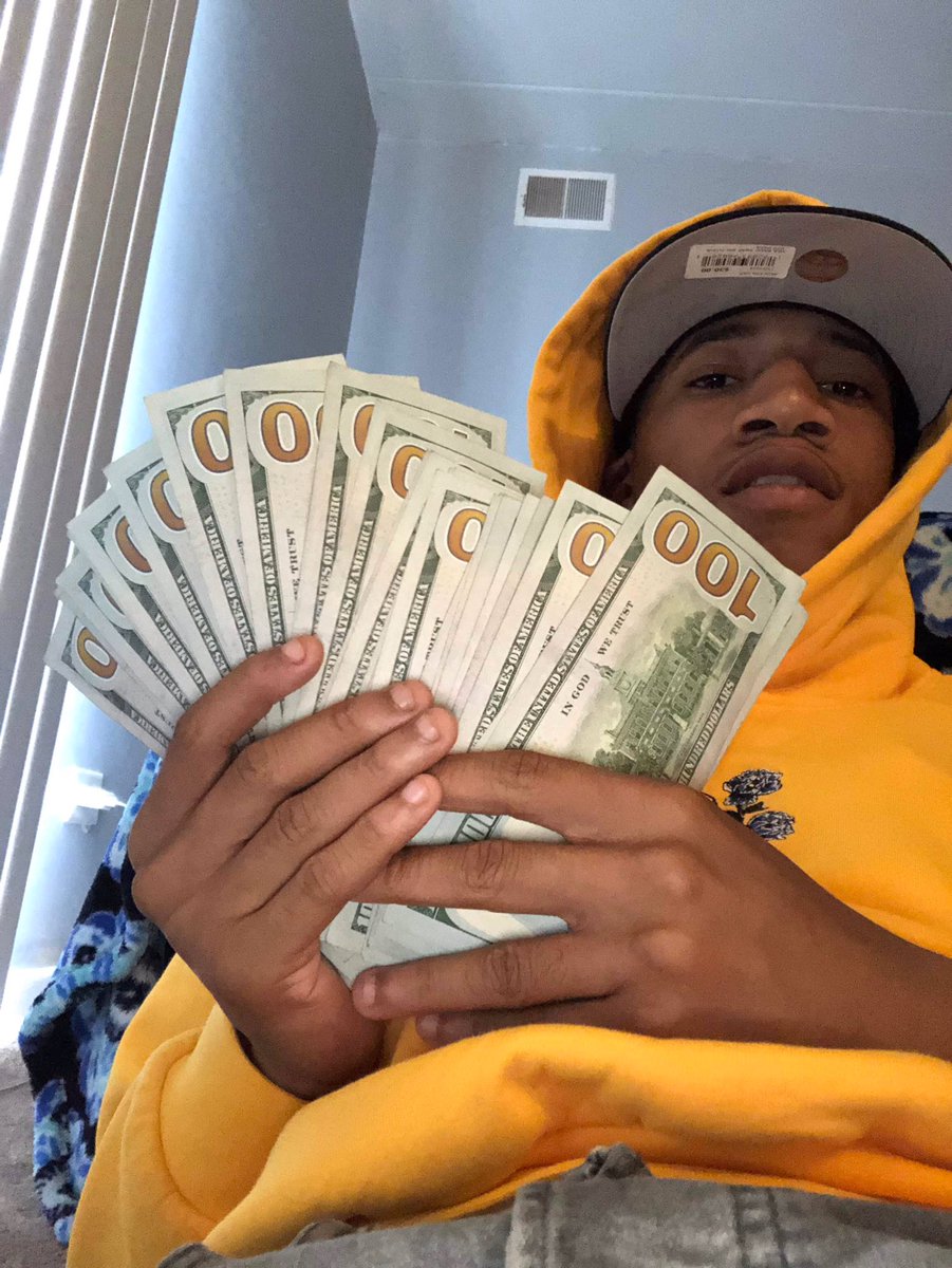 Pololibrudda's tweet photo. Fuck Niggas❗️ https://t.co/xztgTWGF9H