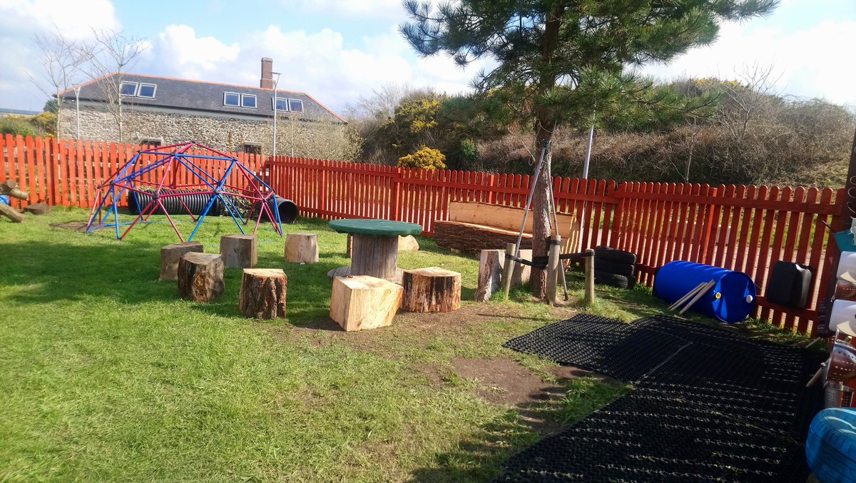 PTTeamCornwall's tweet photo. Plenty of sunshine &amp; smiles today as Team 16 presented the completed #CommunityProject to a group of ecstatic children who were eager to explore all the new pieces created in the garden area. Find out more at https://t.co/3vxlnAkgwu #YouthCanDoIt 🌞🎨🏗️ https://t.co/zkXf79wmjh