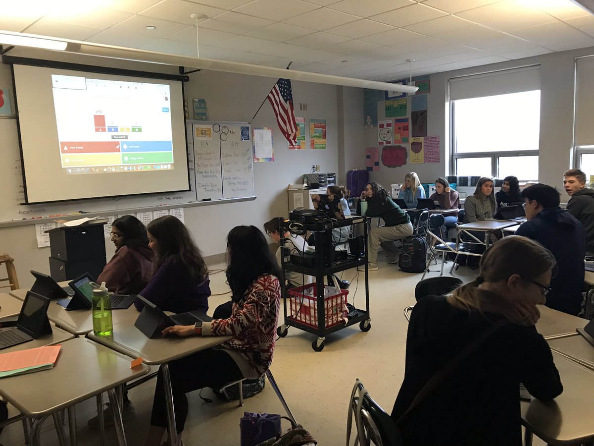 KellyEngTeacher's tweet photo. I don’t think we’ve played @GetKahoot all year, but so happy when every student gets the correct answer! #readingisfun #ShrewsburyLearns #lawlorclass https://t.co/qUQ3q3cL6h