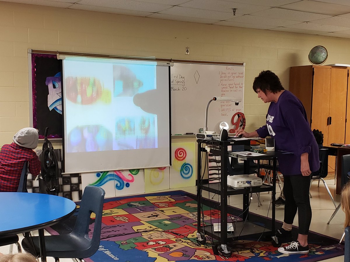 secondary_team's tweet photo. @DentonDena and her students are helping to usher in Spring by coloring "eggs."  Can't wait to see the finished product! https://t.co/1a1Q7bE8t3