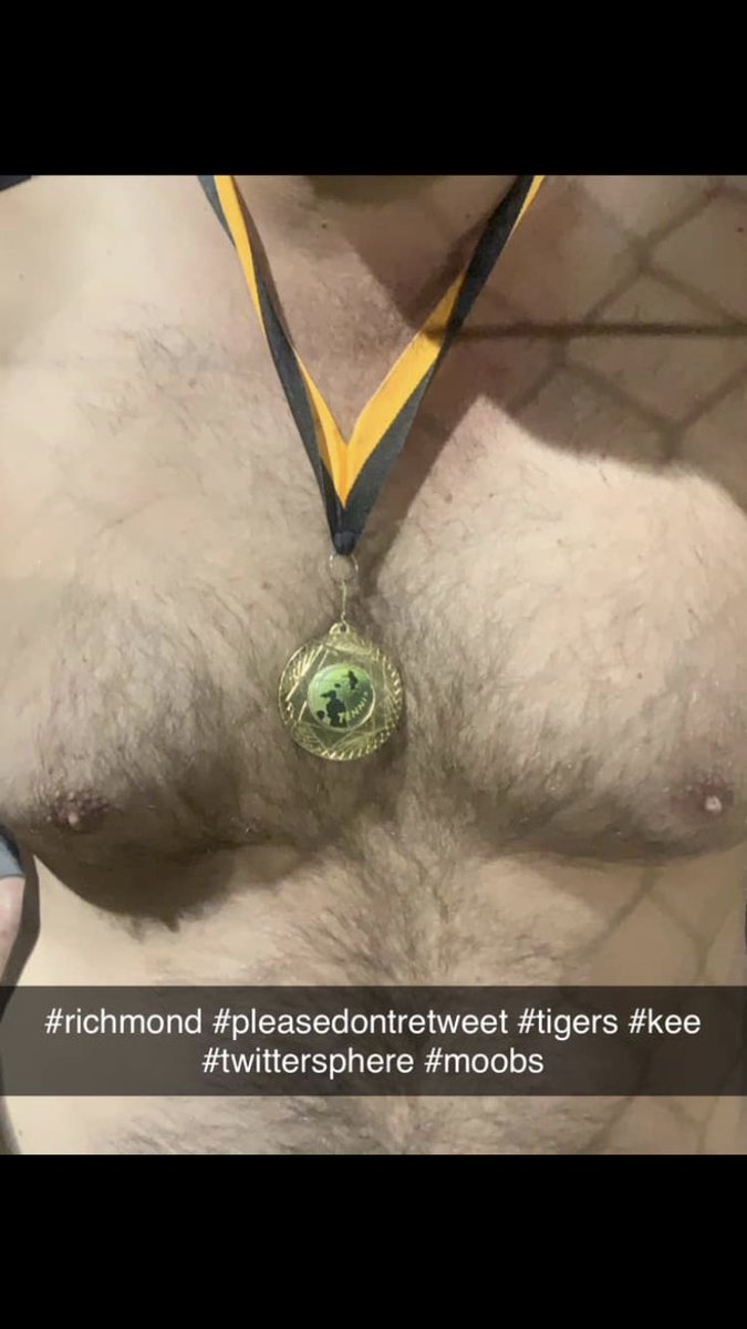 Adam_schmidt44's tweet photo. Congrats Waddikee, tennis champs, 15 years in the making. The local hero’s are making the most of it tonight. @CostasGarden56 @DanSchilling89 #winnerspiss #mayorsson #shearersson #rackcity https://t.co/0PZuWlPSeZ