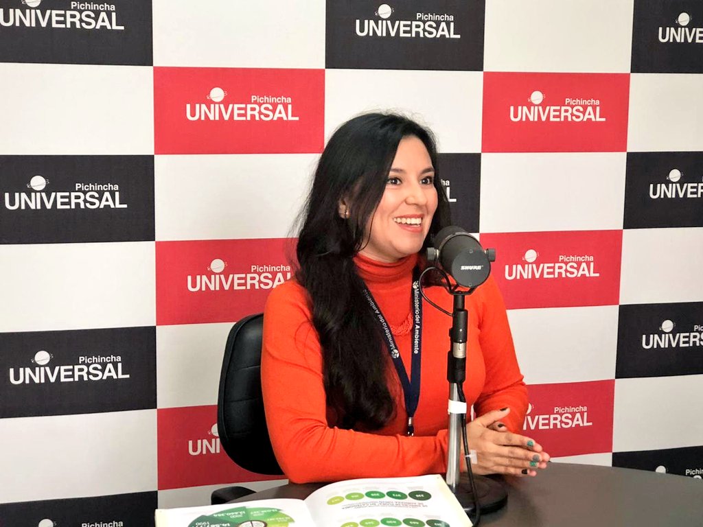 EcuadorMAE's tweet photo. [FINALIZA] Entrevista a la directora Nacional Forestal, @Jessyecc, quien dialogó sobre las acciones y desafíos para la conservación de bosques en el Ecuador, por @pichinchauniver. #AmbienteInforma https://t.co/xZhnq6OCfI