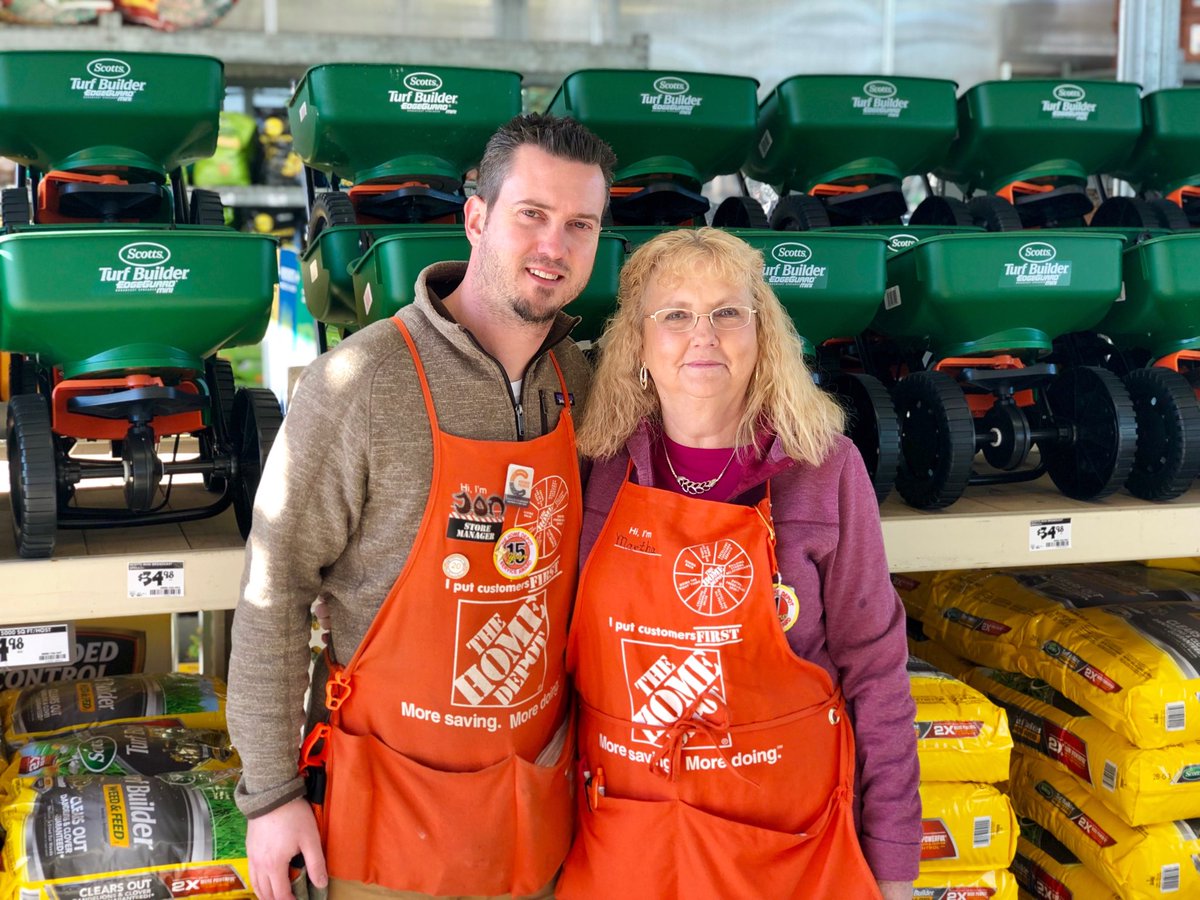 Kicking the Garden doors open with one of my fantastic cashiers Martha! She is definitely ready for spring!#d226naildit