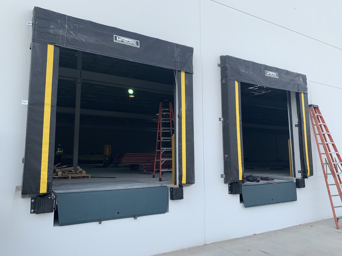 MikesOverheadD3's tweet photo. New warehouse Door &amp; Dock installation - Farmers Branch, Texas #warehouse #Loadingdock #farmersbranch https://t.co/kBvBadgchC