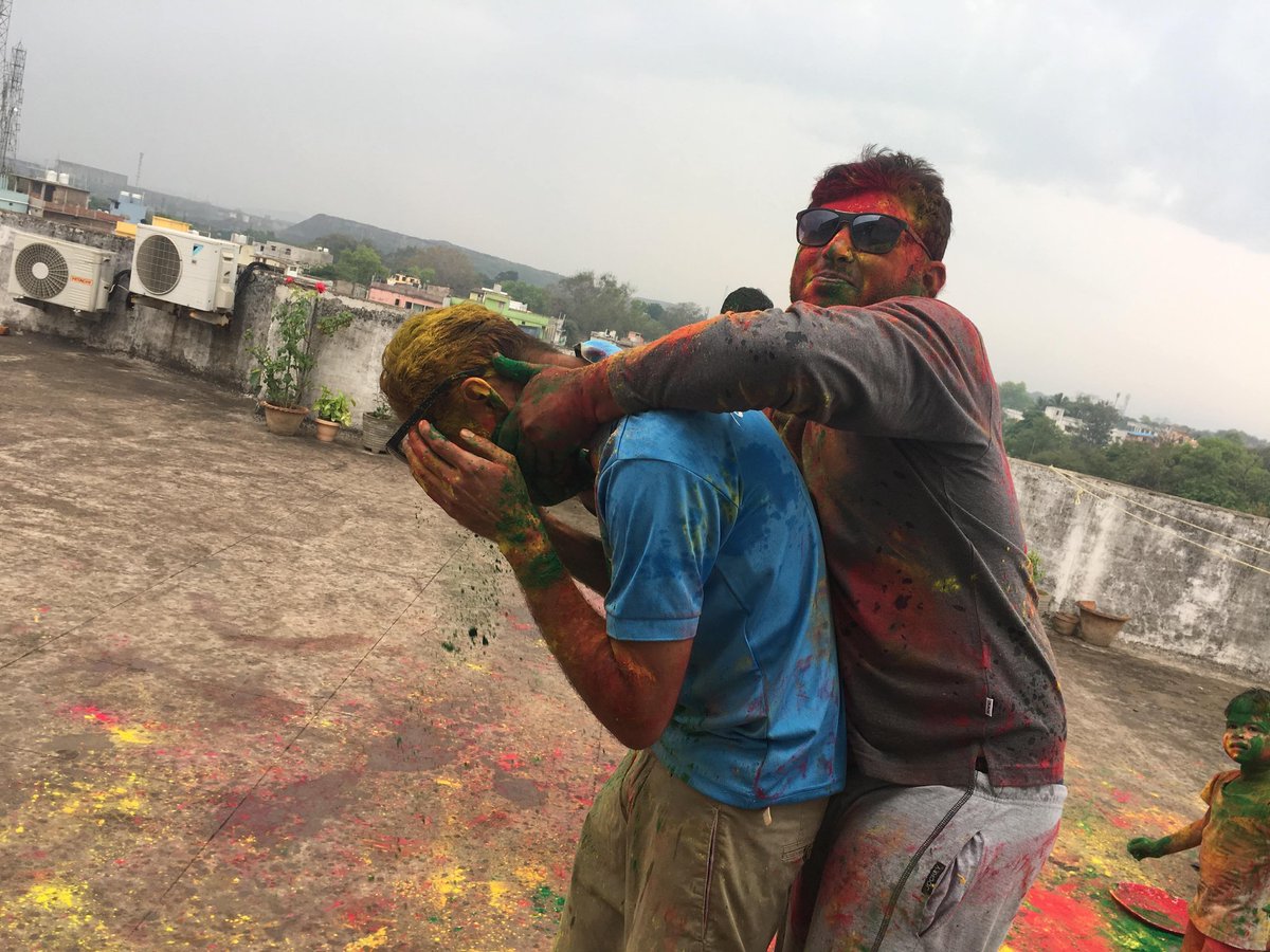 ManthanSanghvi4's tweet photo. @HPCL #HPCLVouchers #MyHoliMemory #ContestAlert @HPCL my holi memories.. which I cherish all through my life https://t.co/58RwmnXsmF