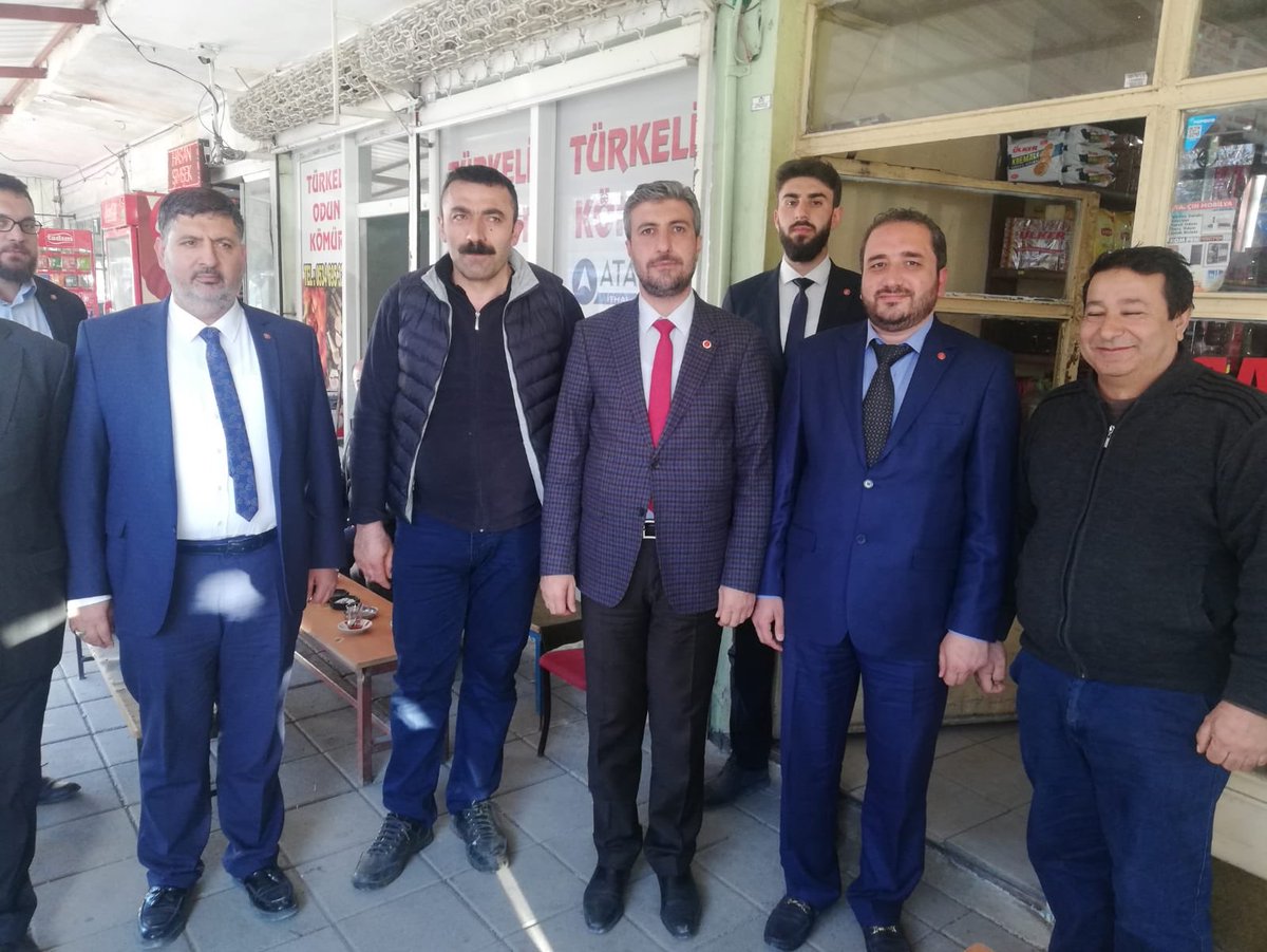 Osmanmarasali44's tweet photo. Sözün Saz ile güzelleştiği Türkü Diyarı Güzel Arguvan’dayız. 

Malatya’mızın her köşesinde karşılaştığımız sıcak ilgi, güleryüz, samimiyet bir kez daha bizlere umut ve heyecan veriyor. 13 ilçesiyle Kalkınmış bir Malatya için yürüyüşümüz devam ediyor. #Malatya #Arguvan #Büyükşehir https://t.co/bdpJyNofw9