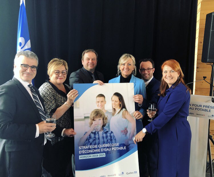 La Stratégie québécoise d'économie d'eau potable 2019-2025 est maintenant dévoilée! Le fruit d'une belle collaboration avec <a href="/FQMenligne/">FQM</a> <a href="/UMQuebec/">Union des municipalités du Québec (UMQ)</a> <a href="/villequebec/">Ville de Québec</a> <a href="/MTL_Ville/">Ville de Montréal</a> et Réseau Environnement! #PolQc #AssNat #CAQ #MAMH #eau