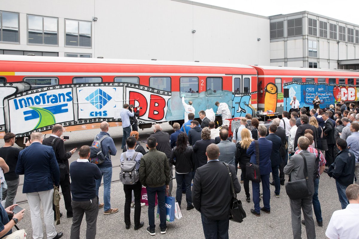 CMS_Berlin's tweet photo. Aussteller haben im Schnitt 8 #Messeziele.
Unsere Antworten auf die #AUMA #Ausstellerbefragung lauten:
#MCC #MobilityCleaningCircle #PIA #PurusInnovationAward #B2Bevents #Networking #Praxisforum #Innovation #Newcomer #PointofInnovation #CMSWorldSummit https://t.co/JzodxSwJzz https://t.co/j4YB3CxDC9