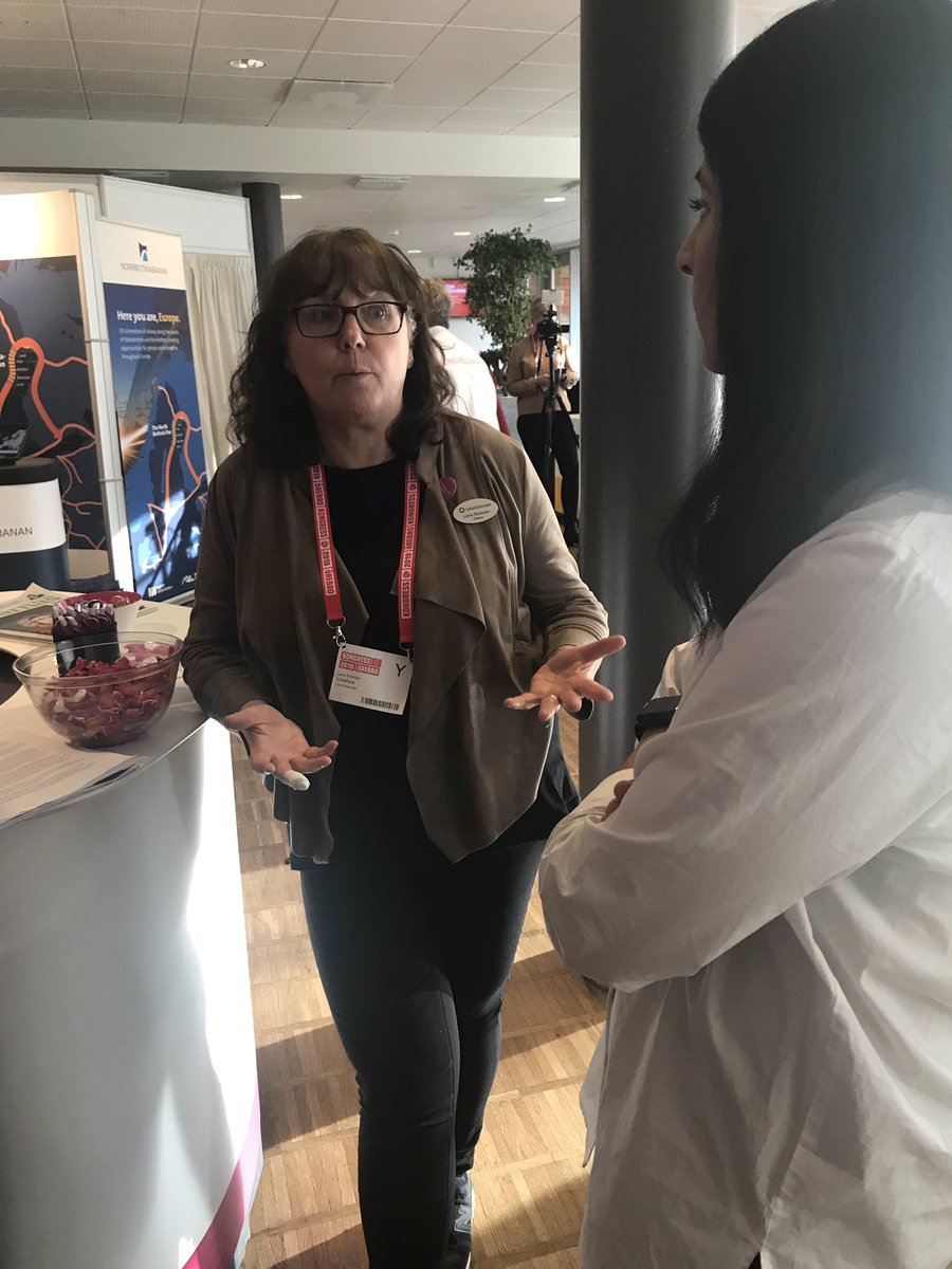 PiRi67's tweet photo. Lärarförsörjning,likvärdighet och arbetsmiljö är fokus i samtalen med @rozaguclu från utbildningsutskottet!   #skongress19 #utbpol #Lärarförbundet https://t.co/C9g8H12sRi