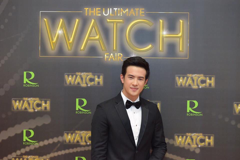 AnThekop's tweet photo. 😍💕 กรี๊ดดดด !! เจมส์ มาร์ ตัวจริงคือหล่อมากเวอร์จ้า !! ออร่าคือพุ่งแรงมากกกกกแอดเห็นแล้วละลายยยย ดูรูปก็ฟินได้จ้าาาา จะหล่อน่ารักขนาดไหน ไปดูกัน #WatchFair 📸👌
ศูนย์การค้าแฟชั่นไอส์แลนด์รามอินทรา cr. Fb RobinsonFashion Island #เจมส์มาร์ #jamesma https://t.co/cvknzcLEKV