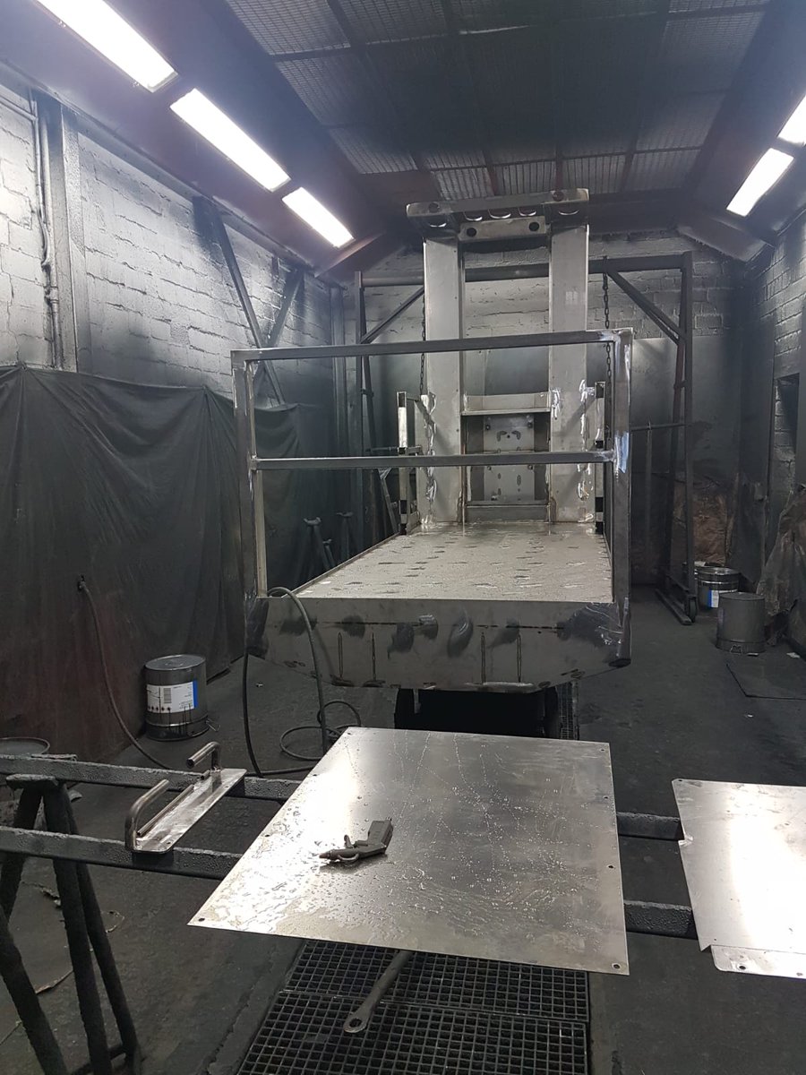 DavconM's tweet photo. Good to get a sneaky peak of @EZLivingFurn warehouse development in Cork yesterday and your new Magaziner EK15 order pickers as they progress through the Magaziner production facility in Germany #sneakypeak #nothingbeatsamagaziner #thenarrowaisleguys https://t.co/pjq4jp4L2b
