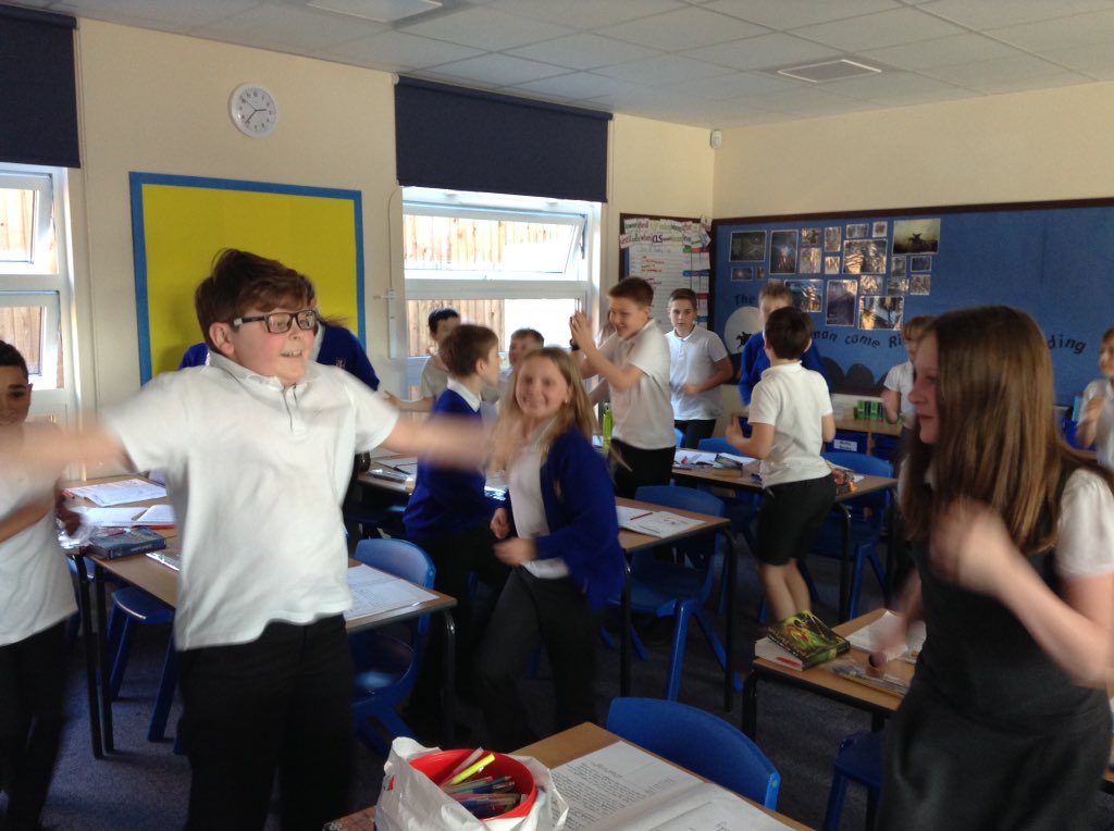 latimerprimary's tweet image. Class BL have been investigating the effect of exercise on their heart rather this week and have plotted graphs with their results. #LatimerScienceWeek