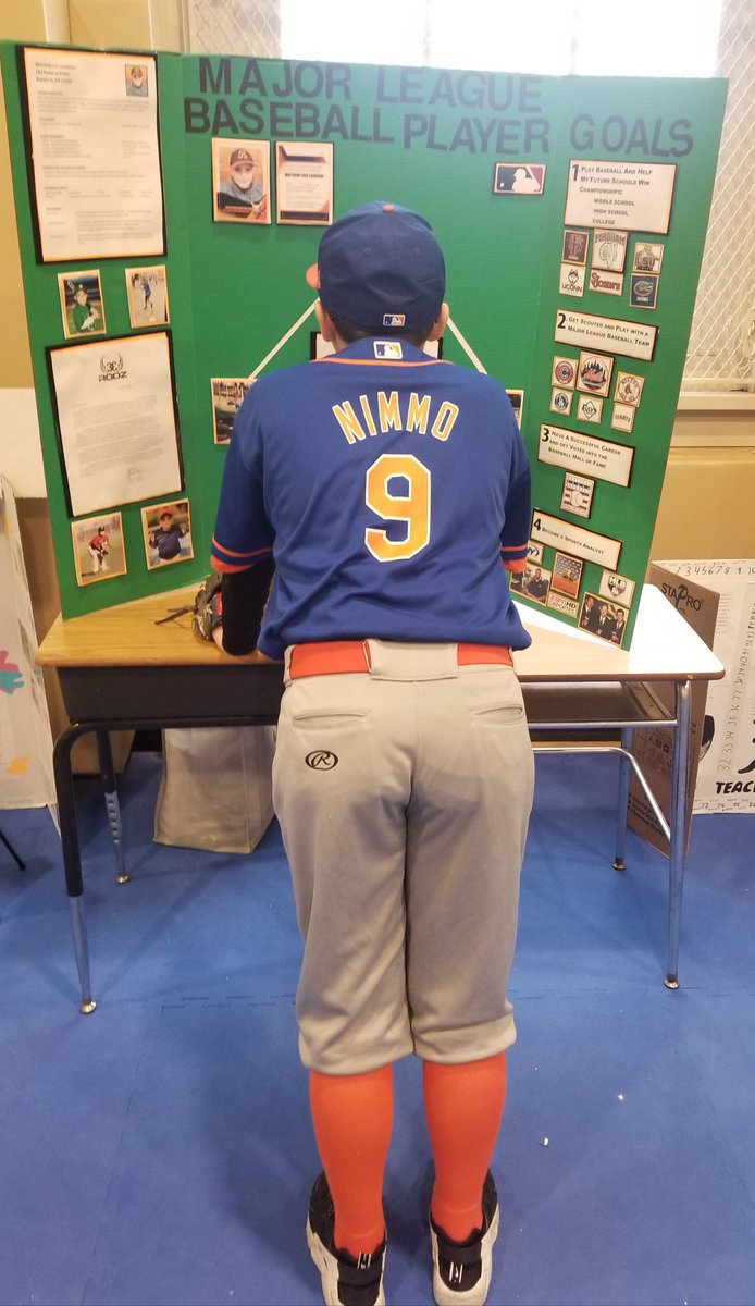 DianeP81's tweet photo. @You_Found_Nimmo today my 10 yo had "Career Day"  he picked none other than  #MrSmiles on his new jersey &amp; the great @SNYtv analysts as his Career GOALS. Thanks for being great role models!! @Mets @gappleSNY @FigSNY @RonDarlingJr @keithhernandez https://t.co/ZkLC1m59VC