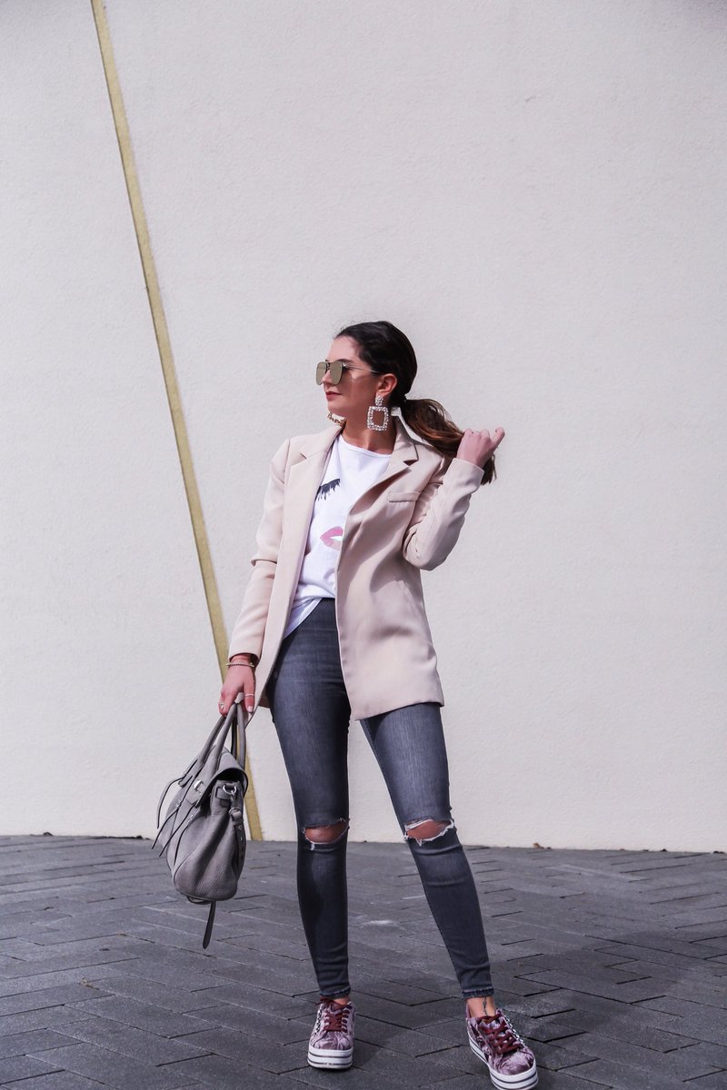 NEW POST!!!! fashionhippieloves.com/2019/03/outfit…