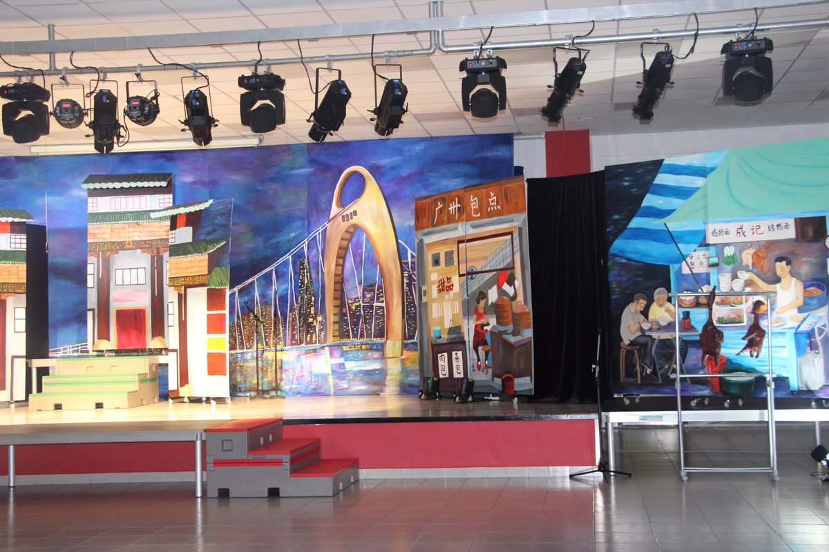 florencefarm's tweet photo. The musical crew finished all the sets as scheduled @aisgz #muralpainting #PYPProfile #Arwae #musicalsets https://t.co/m0XVk8mmBO