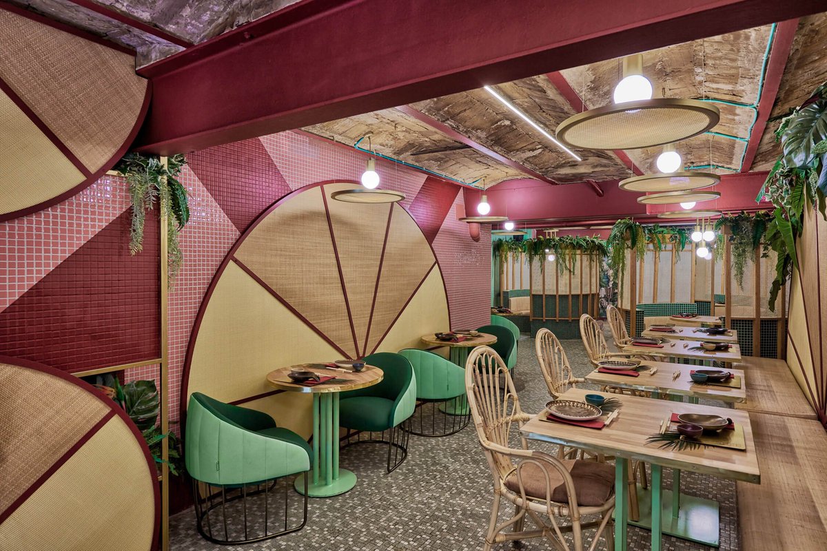 arkitectureow's tweet photo. Ristorante a Valencia tra tropicalismo e sapori orientali. Un mix di cucina e design https://t.co/JI6AYu6lkk