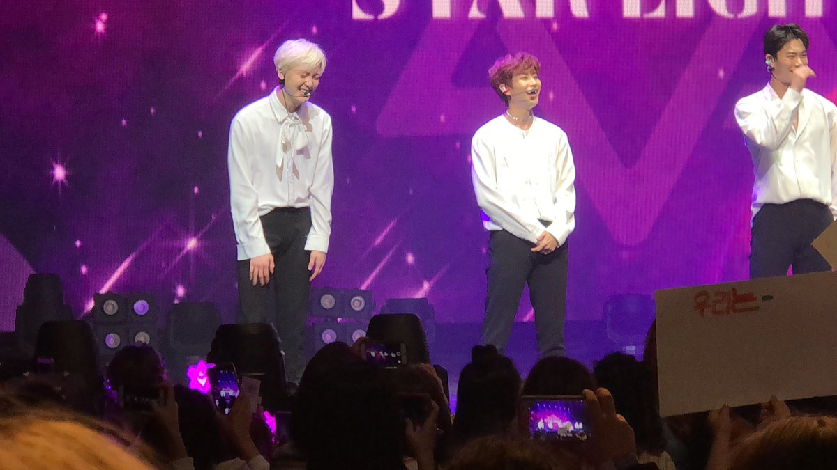 rosemarywithluv's tweet photo. I only got a cpuple of good photos cause i was SHAKING THE WHOLE TIME 🥺 #AstroinDallas #ASTROinDallas #ASTROADinDALLAS https://t.co/O4Nn5Lo7Iu