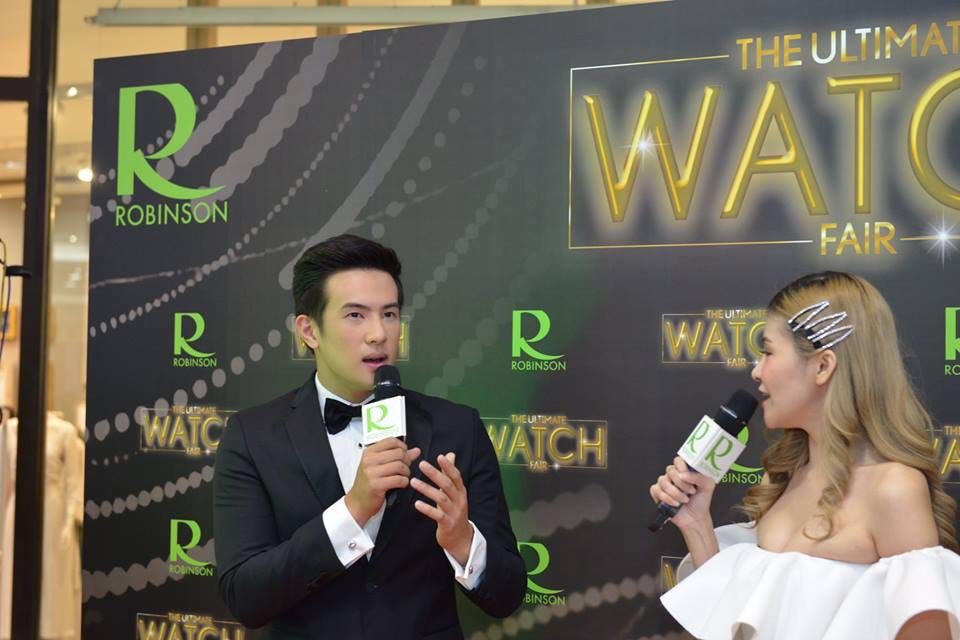 AnThekop's tweet photo. 😍💕 กรี๊ดดดด !! เจมส์ มาร์ ตัวจริงคือหล่อมากเวอร์จ้า !! ออร่าคือพุ่งแรงมากกกกกแอดเห็นแล้วละลายยยย ดูรูปก็ฟินได้จ้าาาา จะหล่อน่ารักขนาดไหน ไปดูกัน #WatchFair 📸👌
ศูนย์การค้าแฟชั่นไอส์แลนด์รามอินทรา cr. Fb RobinsonFashion Island #เจมส์มาร์ #jamesma https://t.co/J0YEGHxfwg