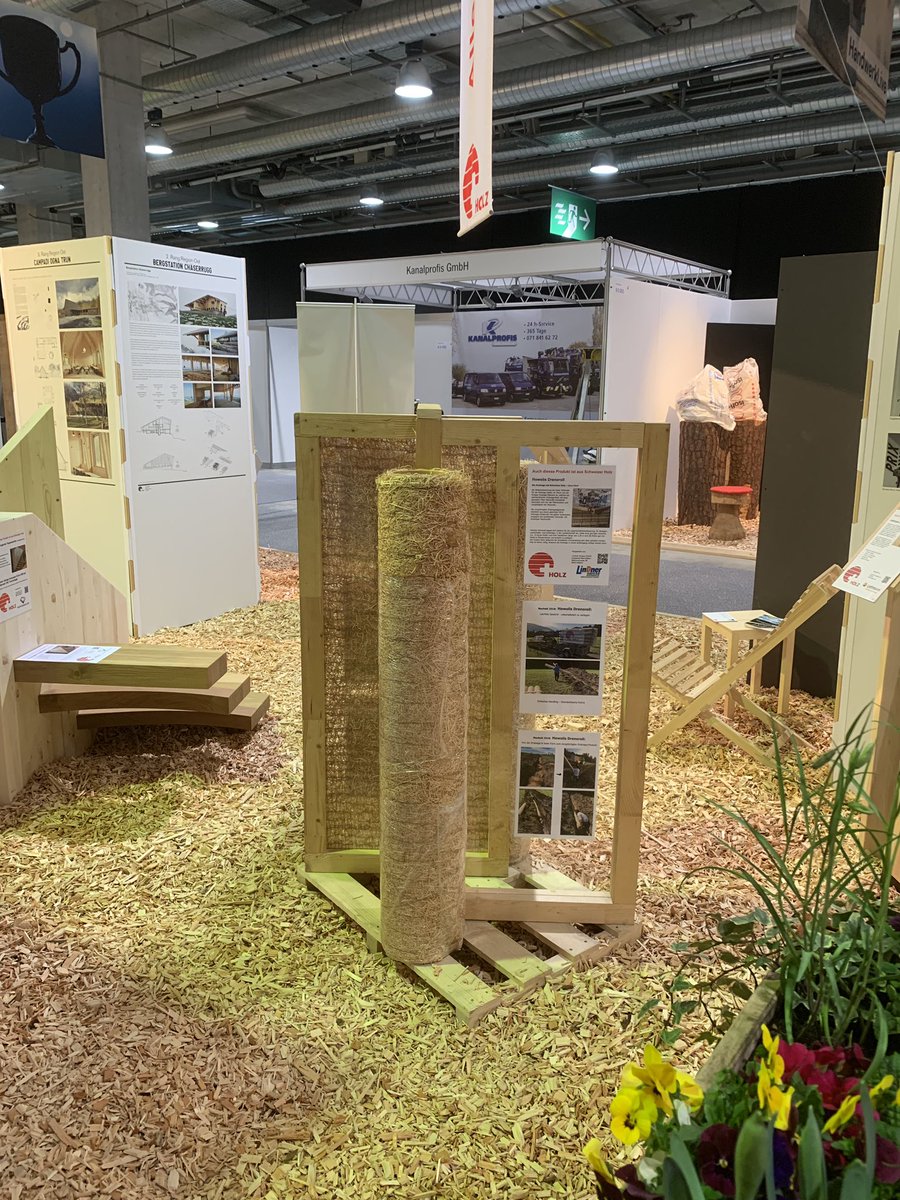 LindnerSuisse's tweet photo. #SCHWEIZERHolz an der #ImmoMesse auf dem #Olma Gelände. Die #Holzkette #SanktGallen ist mit ihren Mitgliedern an einen gemeinsamen Stand. Halle 9.2. Wir freuen uns auf ihren Besuch. #woodvetia #holz #holzwolle #olmamessen #bauen #renovieren #planen #haus #garten #drainage https://t.co/DRiJ5Kngeu