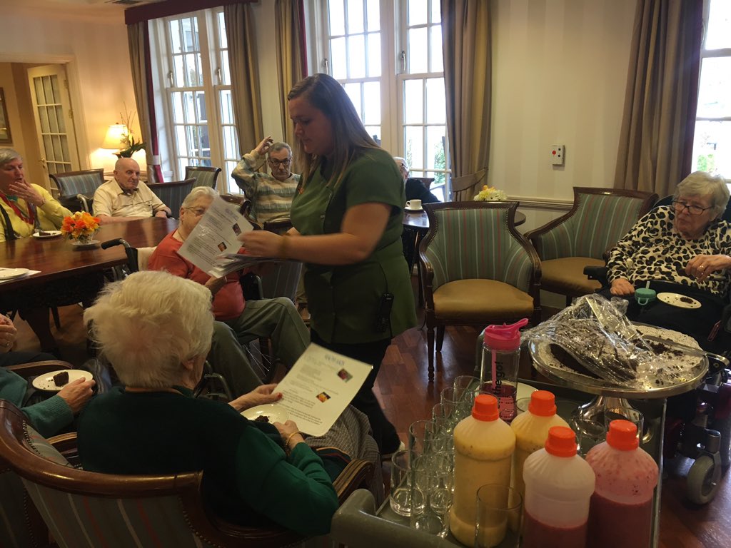 Ted_Rich14's tweet photo. All residents and guests thoroughly enjoyed a tasty but nutritious workshop with chocolate cake and smoothies galore! #TasteofSunrise #SunriseofEdgbaston @SunriseSrUK  we all learned a little more about the importance of a healthy balanced diet. https://t.co/lPEmg9r1XB