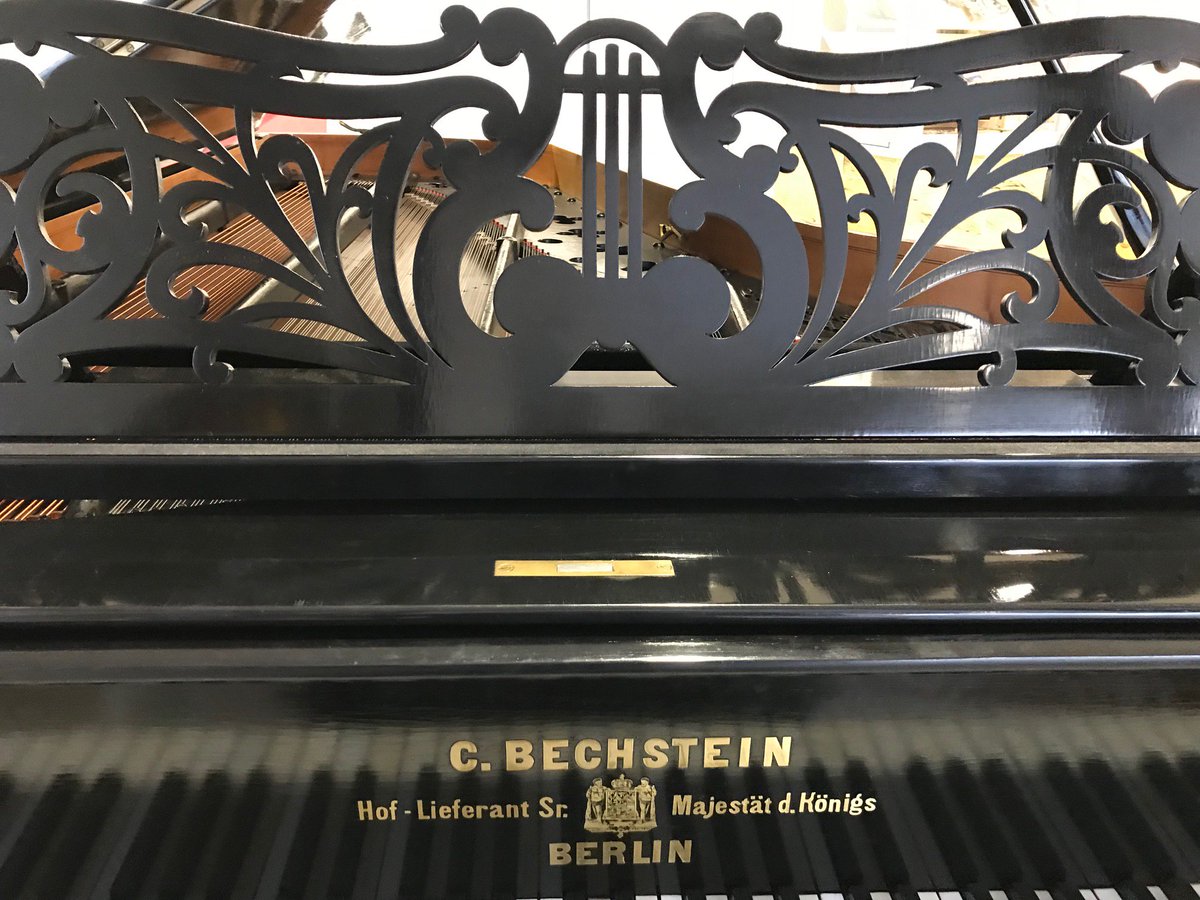 So happy to have been in Arnstadt and Gotha yesterday for the <a href="/Bachfestival/">Bach-Festival-Arnstadt</a> on #Bach's 334th Birthday!!! Beautiful Bechstein piano and a wonderful audience! 🎶🎹💜🌹