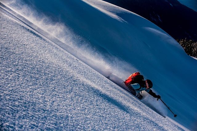 canmorebrewing's tweet photo. Sunday night is #movienight here at the brewery! This week it's an all girls ski film night. Films are ridden and produced by some rad #girlsthatrip - some of whom will be here at the films. $5 pints too, in case that wasn't enough. #radgirls #skifilms #brewhousemovies
.
… https://t.co/dvzmvDtk1p