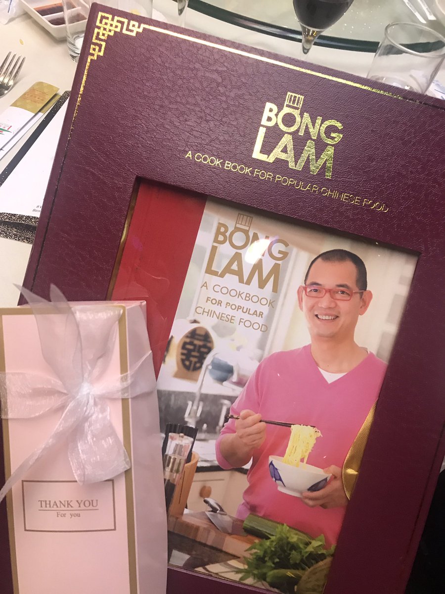 notebookbham's tweet photo. Super night on The Captains table last night with chef Bong Lam @Wingwahbham 🙏@PaulFulford @Stylebham @ChinaMidlands @EnjoySouthside 
#ChineseCuisine #birmingham 
#party #nights #celebrations https://t.co/sLx16OMSgj