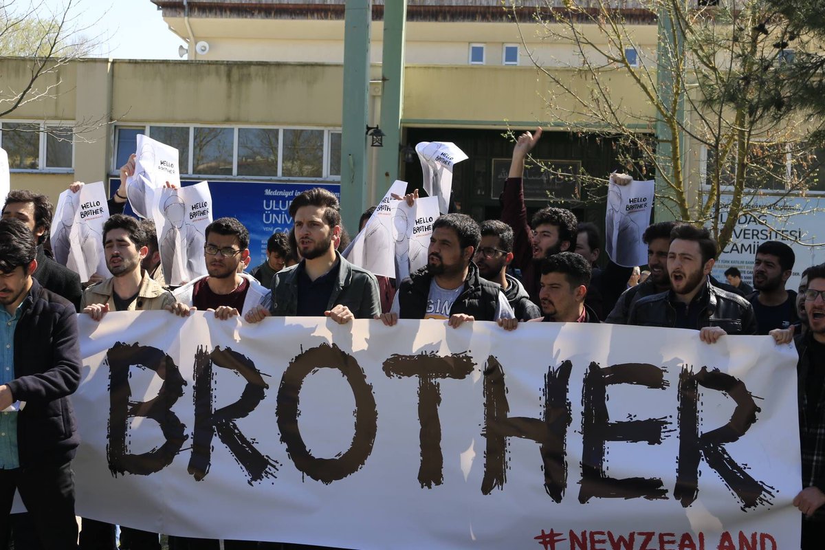 #NewZealand Yeni Zelanda'da Müslüman kardeşlerimize karşı gerçekleştirilen menfur terör saldırısını kınamak amacıyla gerçekleştirilen basın açıklamasına ve şehitlerimiz için duaya iştirak eden herkese teşekkür ederiz.
 -Üniversiteli Müslümanlar